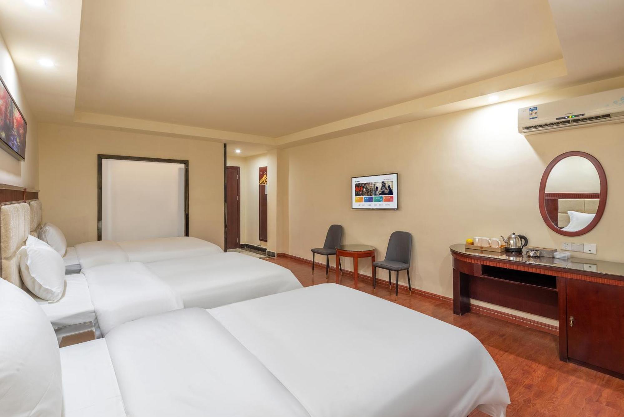 Huahang Hotel - Guangzhou Baiyun International Airport - Free Airport Shuttle Bus Exterior foto