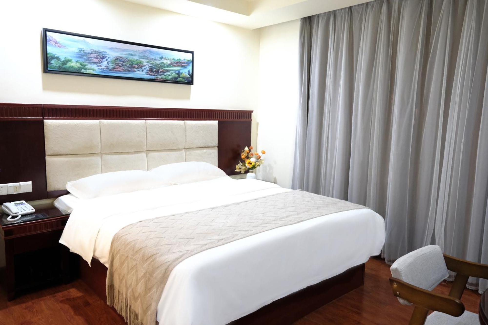 Huahang Hotel - Guangzhou Baiyun International Airport - Free Airport Shuttle Bus Exterior foto